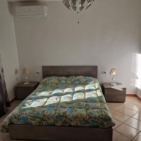 شقة La Casa Sull'Argine سارزانا المظهر الخارجي الصورة